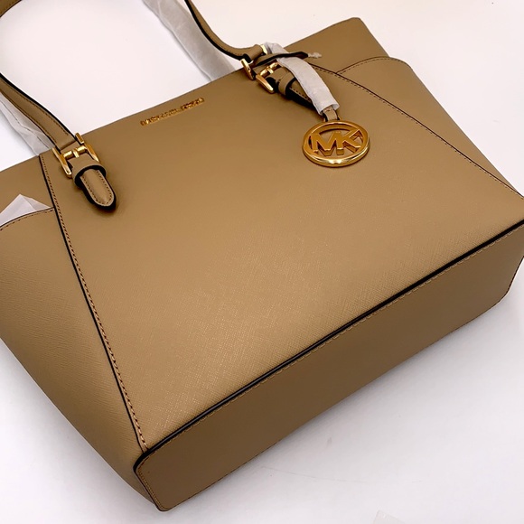MICHAEL KORS CHARLOTTE LARGE TOP ZIP TOTE CAMEL COLOR - Picture 15 of 16